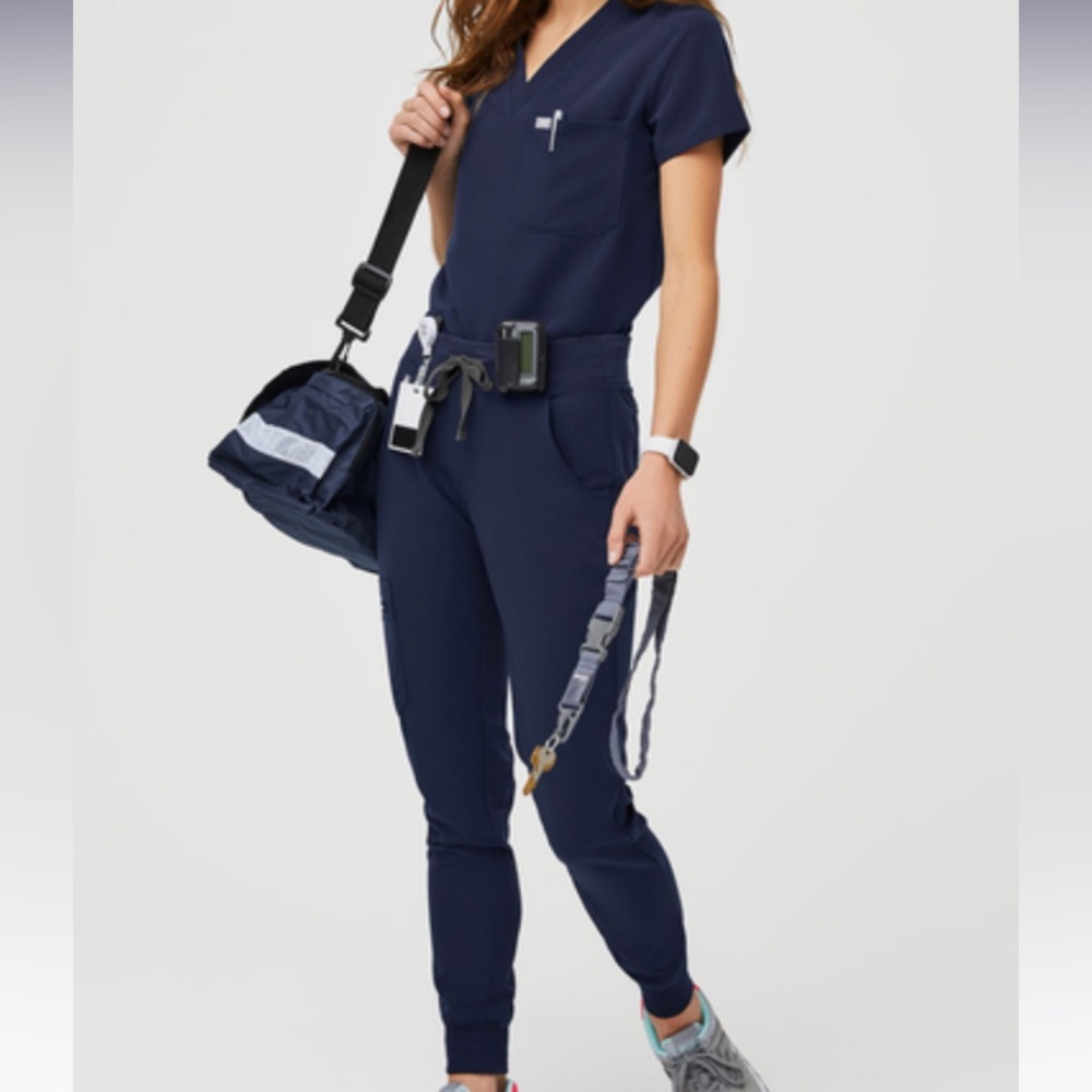 COPY - Figs Navy Scrub pant joggers